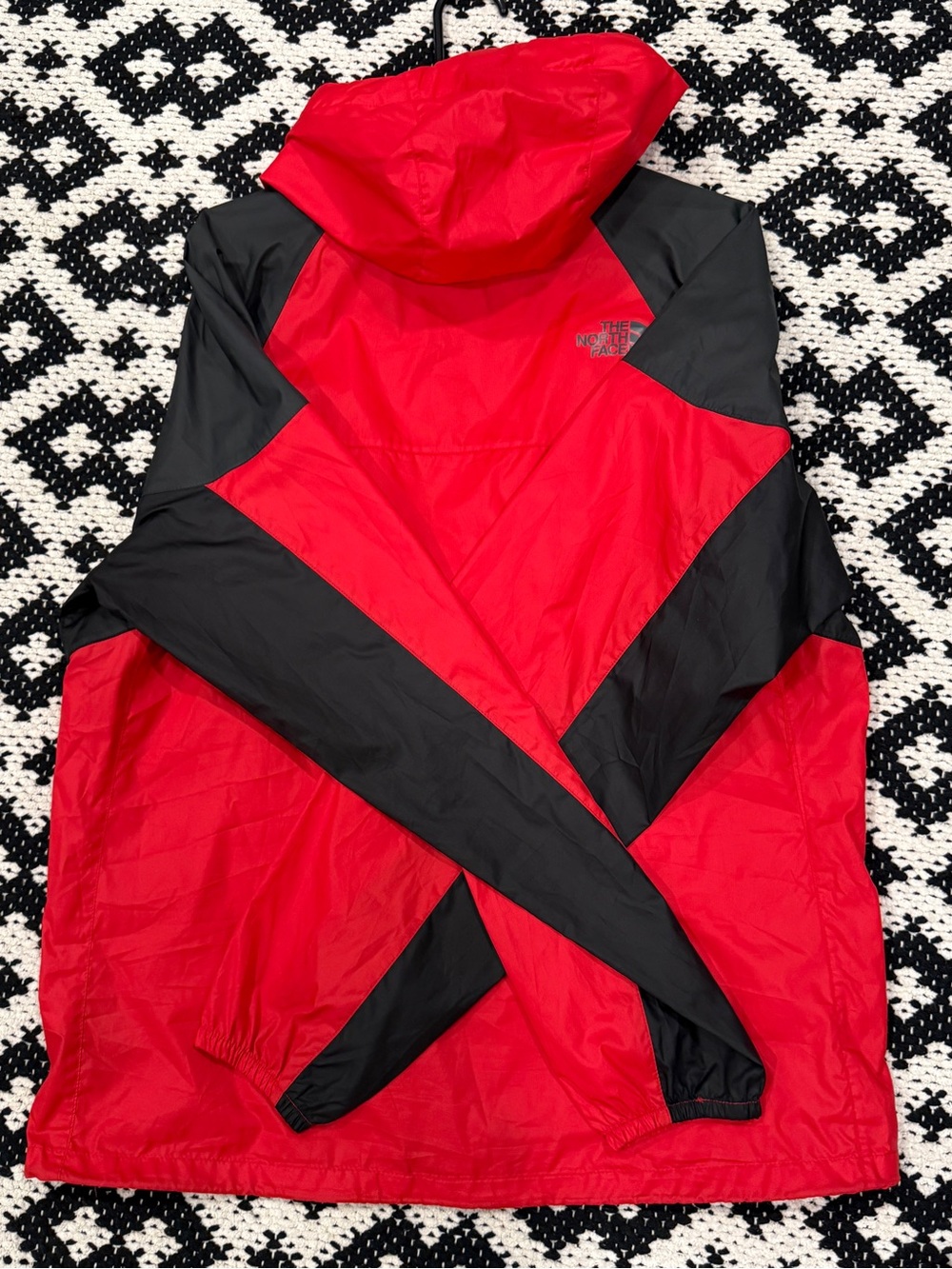 The North Face Red and Black Men's Windbreaker Jacket - Picture 4 of 6